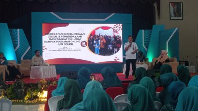Bupati Kediri Ingatkan Bahaya Judi Online dan Pinjol dalam Sosialisasi Literasi Keuangan