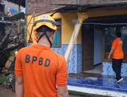 Hujan Lebat Picu Longsor di Desa Punjul Tulungagung, Satu Rumah Warga Rusak