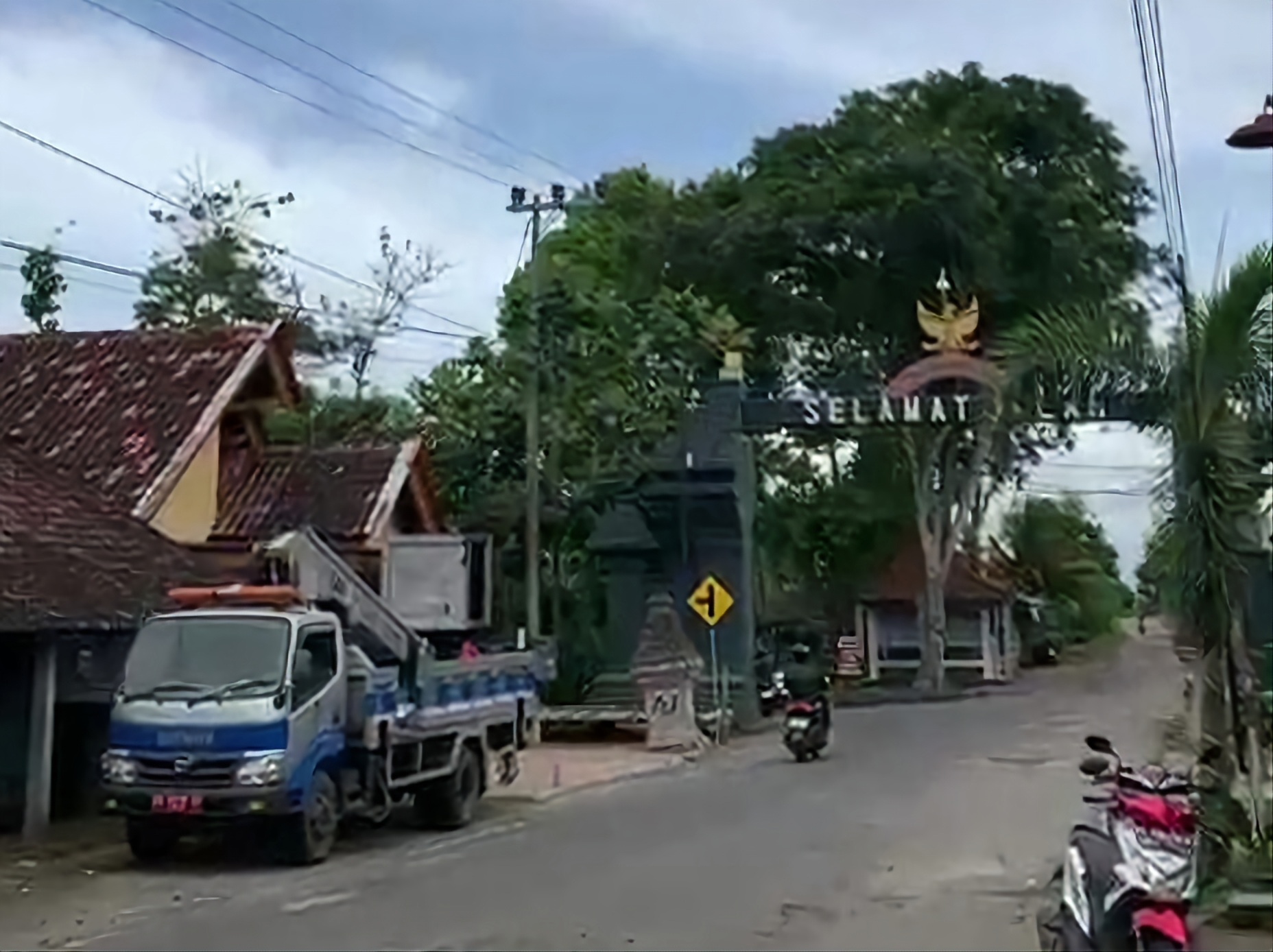 Minim Penerangan, Rawan Laka dan Kejahatan, Jalur Perbukitan Lok Songo Tulungagung Kini Terang dengan PJU Sepanjang 500 Meter