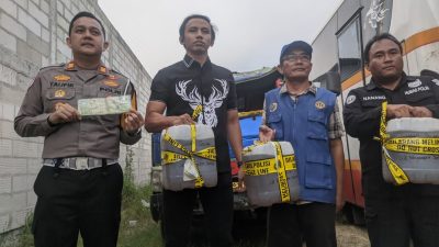 Penyelidikan Truk Tangki Berisi Solar Terguling di JLS Besuki Berlanjut, Polres Tulungagung Periksa Lima Saksi