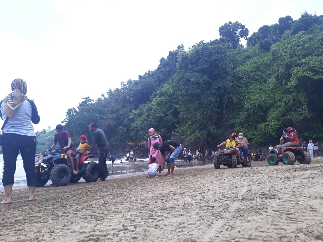 Libur Nataru Bergulir, Tiga Pantai di Tulungagung Diperkirakan Tetap Jadi Favorit Wisatawan