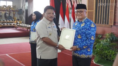 Sebanyak 239 Guru dan 104 Tenaga Kesehatan di Nganjuk Terima SK Kenaikan Jabatan Fungsional