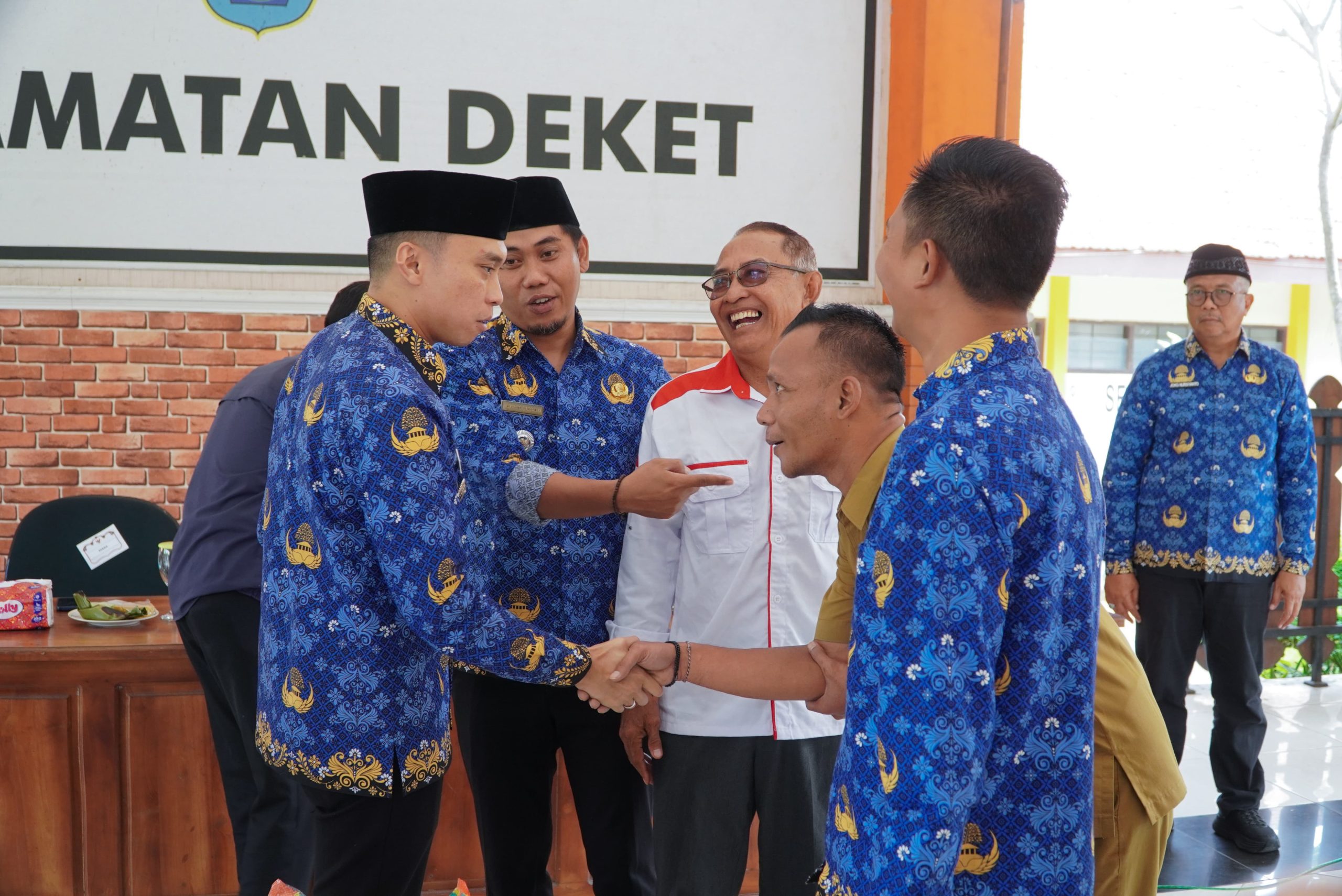 Lima Ton Beras Korpri Disalurkan ke Warga Terdampak Banjir Deket, Wabup Lamongan Paparkan Strategi Penanganan