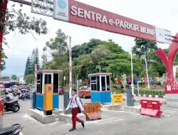 Diduga Kena Getok Tarif Parkir, Wisatawan Keluhkan Biaya Parkir di Alun-Alun Kota Batu