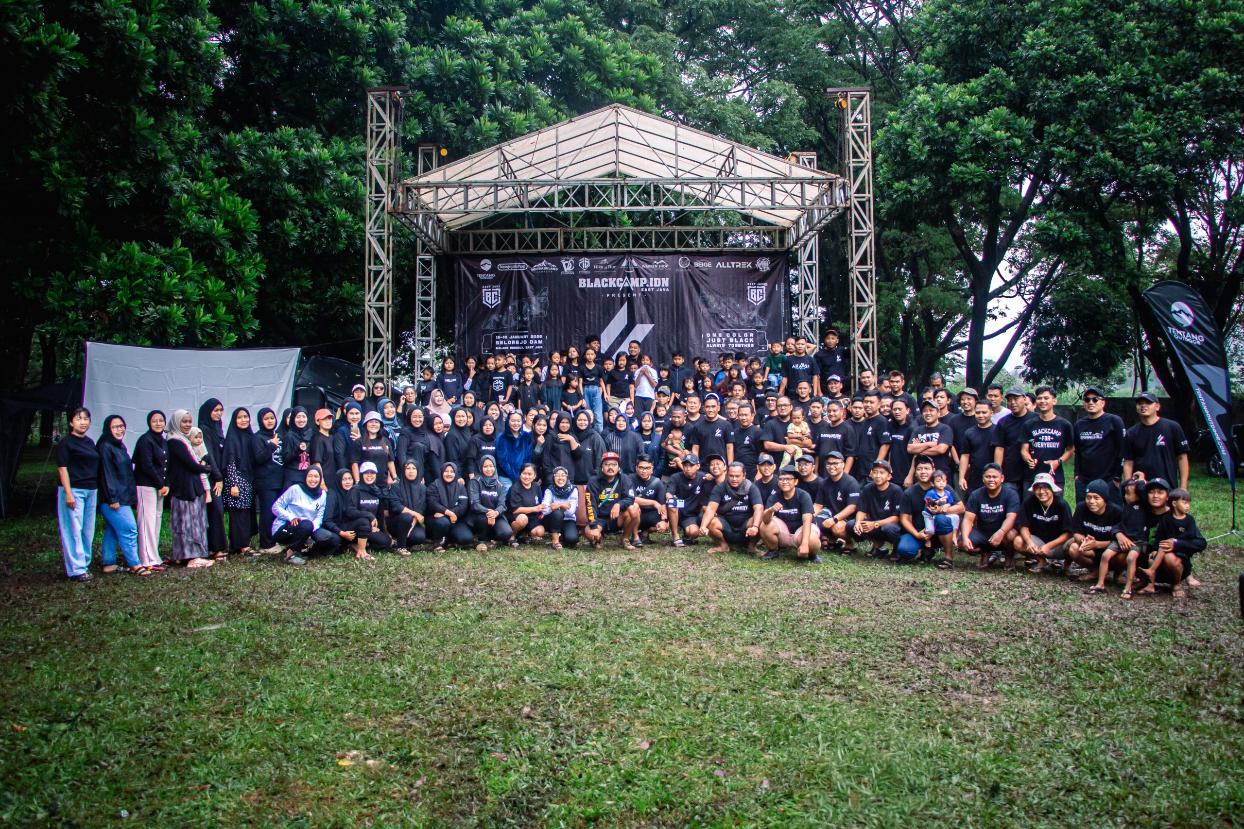 Campmeet 2.0 Blackcamp East Java Meriah, Ratusan Campers Gaungkan “One Color, Just Black, Always Together”