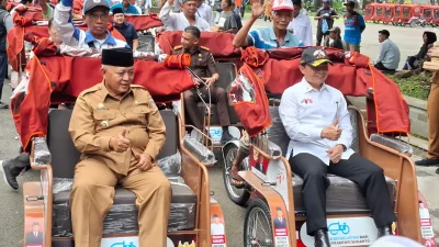 Pemkab Malang Salurkan 200 Becak Listrik Bantuan Presiden Prabowo