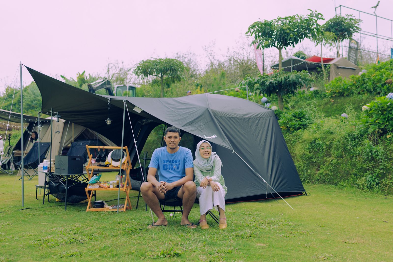 Batu Hilltop, Destinasi Camping Ground Tertinggi dengan Panorama 360 Derajat di Kota Batu