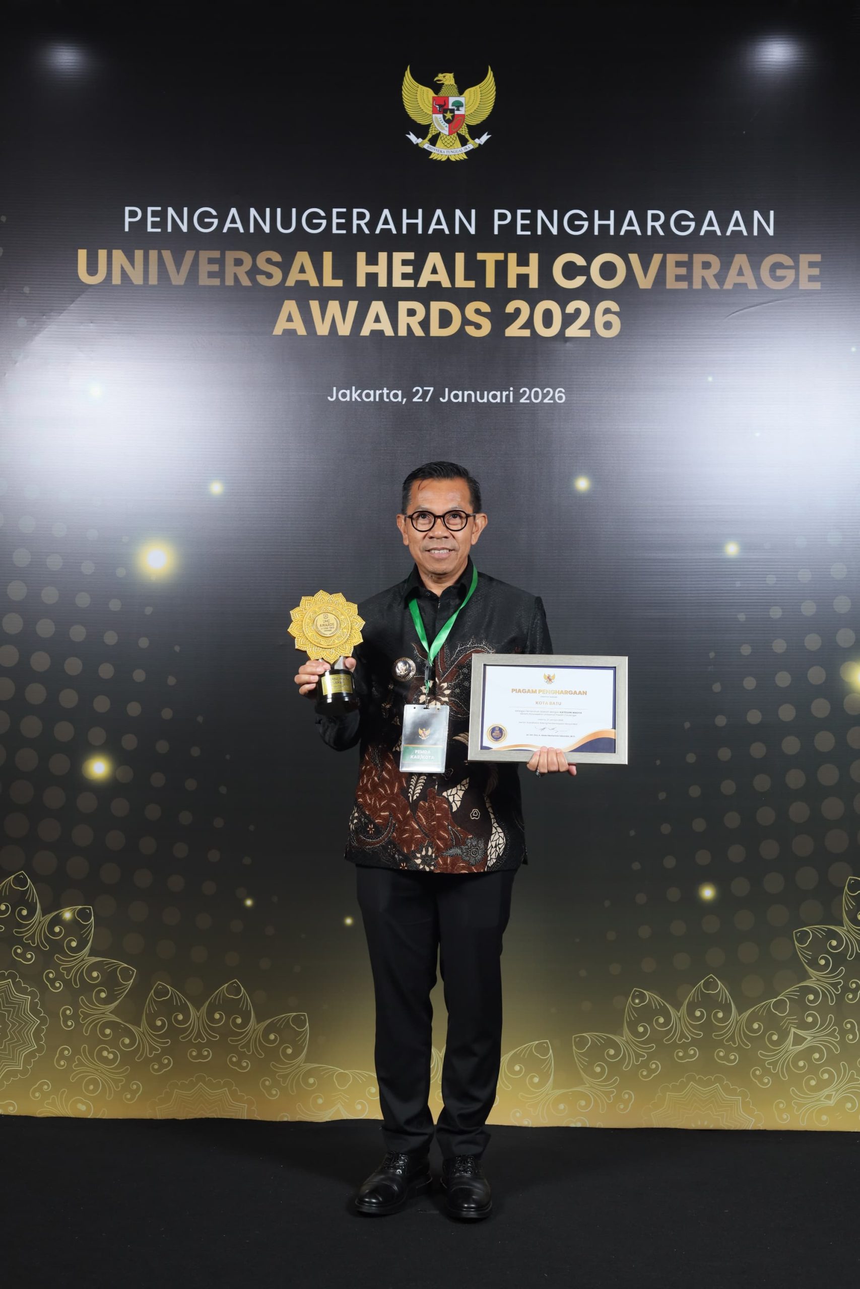 Perluas Akses Jaminan Kesehatan, Kota Batu Sabet UHC Award Kategori Madya