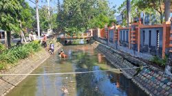 Cegah Kecanduan Gadget, Dinas Perikanan Lamongan Siapkan Sungai Depan Kantor Jadi Pemancingan Gratis Ramah Anak