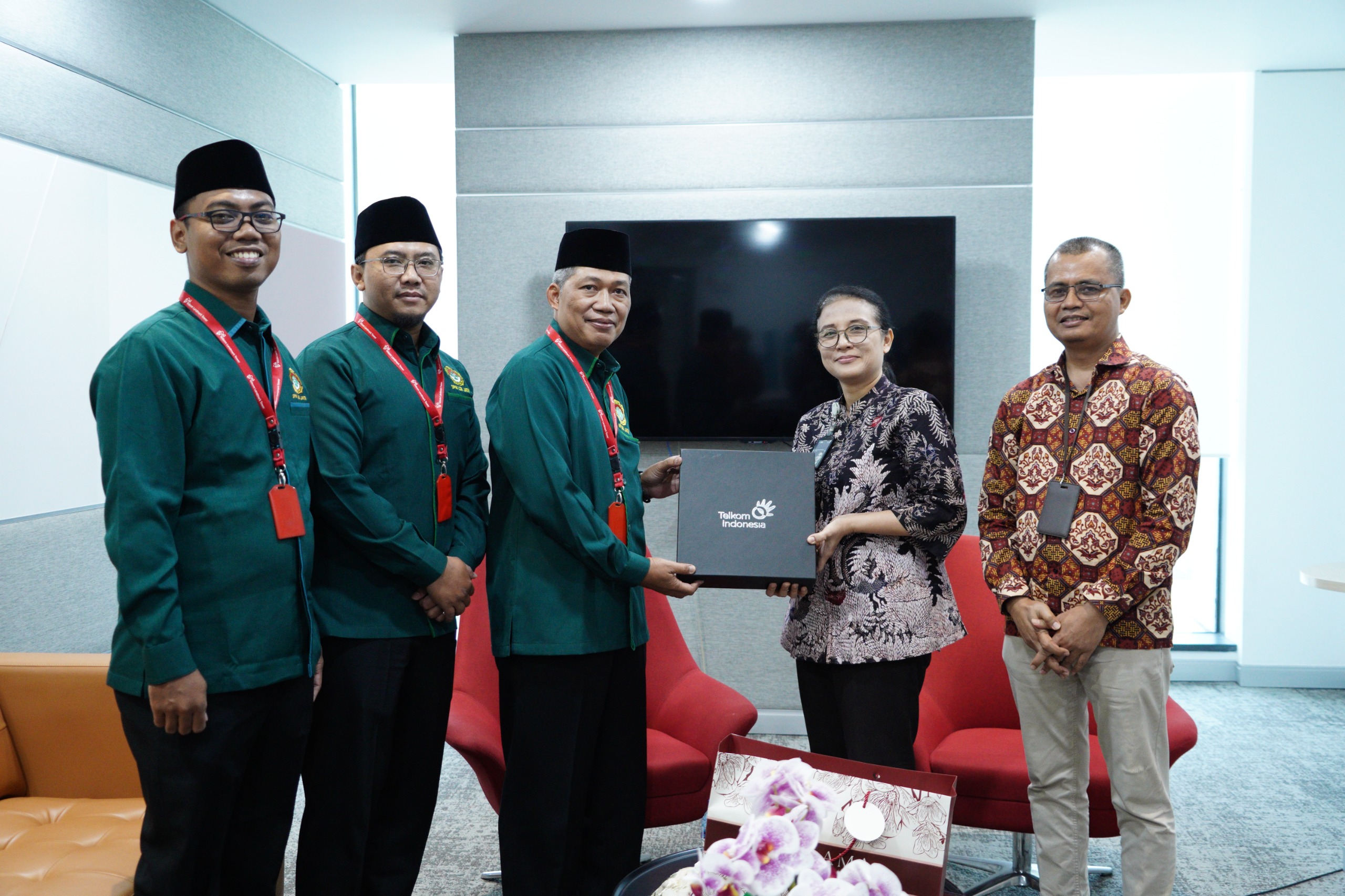 LDII Jatim dan Telkom Regional 3 Jajaki Sinergi Digital untuk Dakwah dan Penguatan UMKM