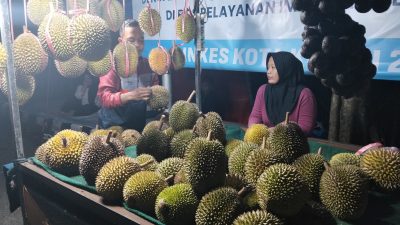 Awal 2026, Harga Durian di Kediri Masih Tinggi karena Panen Raya Belum Datang