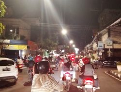 Jalan Dhoho Kota Kediri Dipadati Wisatawan, Libur Panjang Dongkrak Aktivitas Ekonomi Kota Kediri