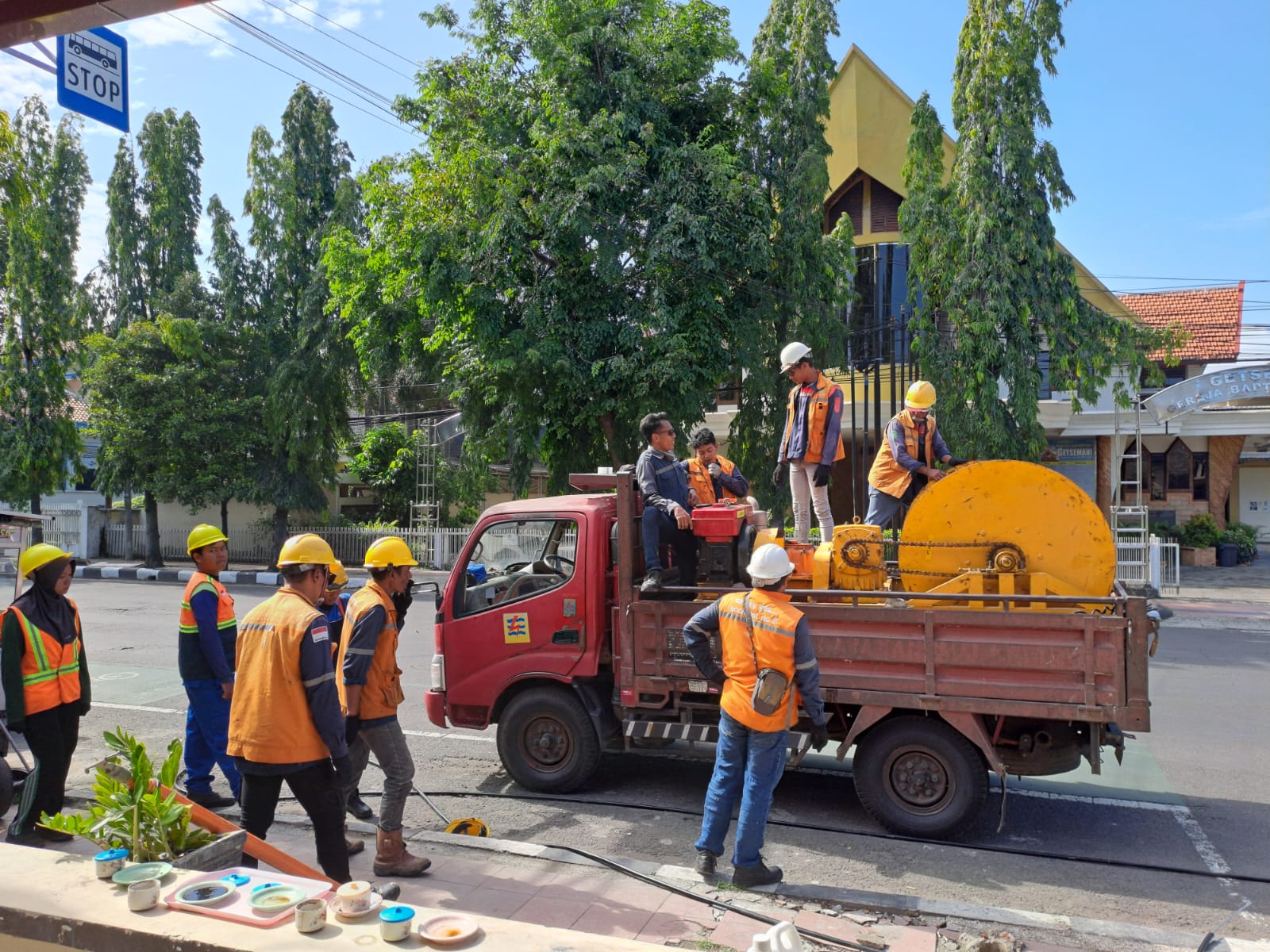 PLN UP3 Kediri Lakukan Penggantian Konduktor SUTM 20 kV, Sejumlah Wilayah Kota Kediri Alami Pemadaman Terjadwal