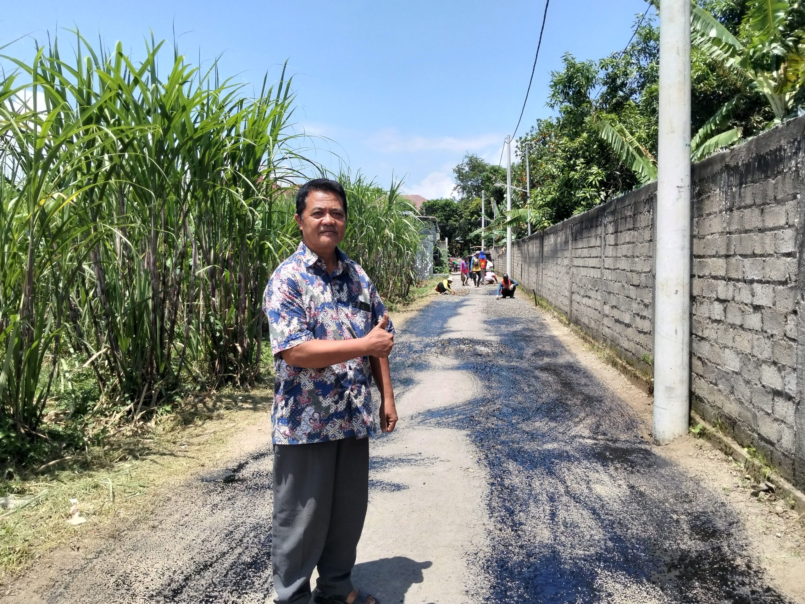 Tokoh Masyarakat Campurejo : Pengaspalan Akses IPLT Jadi Investasi Masa Depan Warga