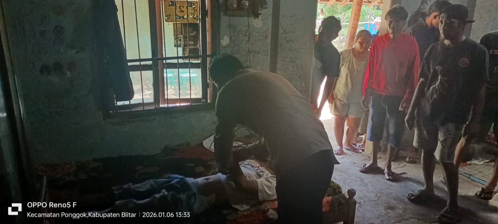 Diduga Masalah Rumah Tangga, Pria di Ponggok Blitar Akhiri Hidup dengan Gantung Diri, Sempat Unggah Pesan Perpisahan di WhatsApp