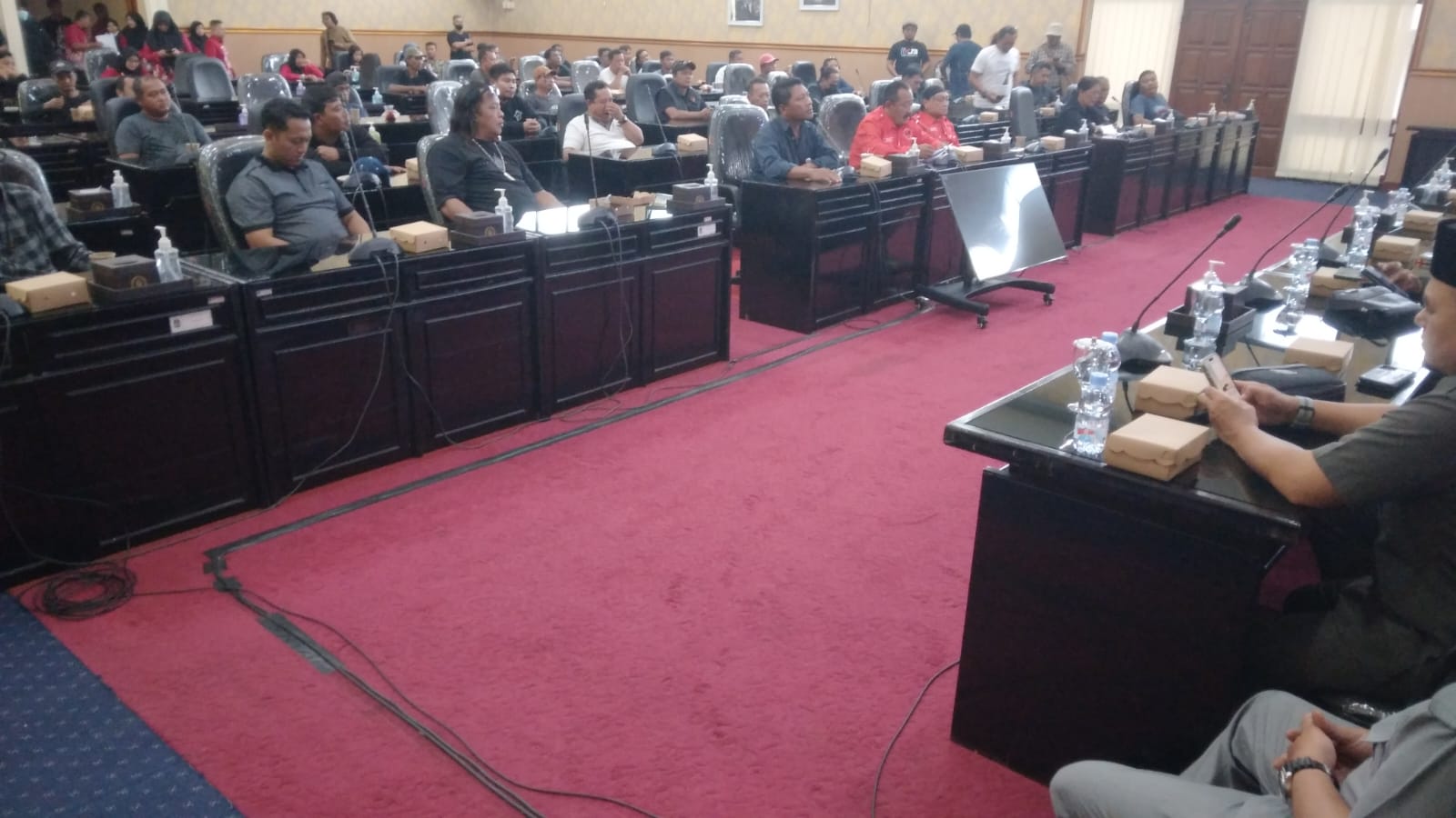 Kontrak Diputus Sepihak, Puluhan Tenaga Outsourcing Kota Blitar Mengadu ke DPRD