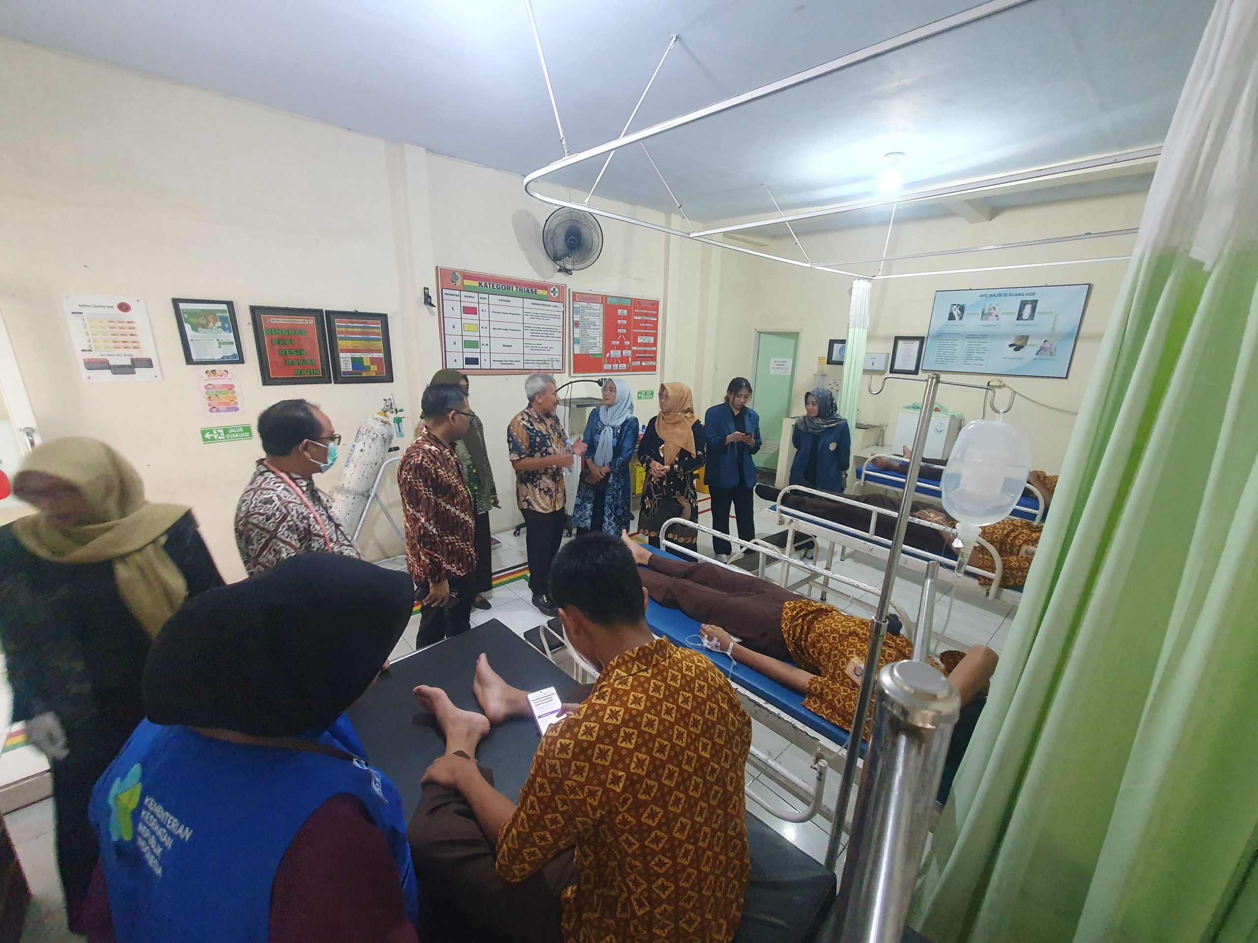 Kasus Dugaan Keracunan MBG di SMK Sore Tulungagung Bertambah, Total 15 Pelajar Alami Gangguan Kesehatan