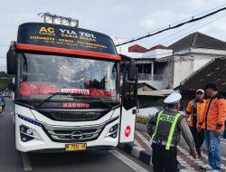 Langgar Marka Jalan Lurus, Bus Bagong Ditindak Satlantas Polres Kediri Kota