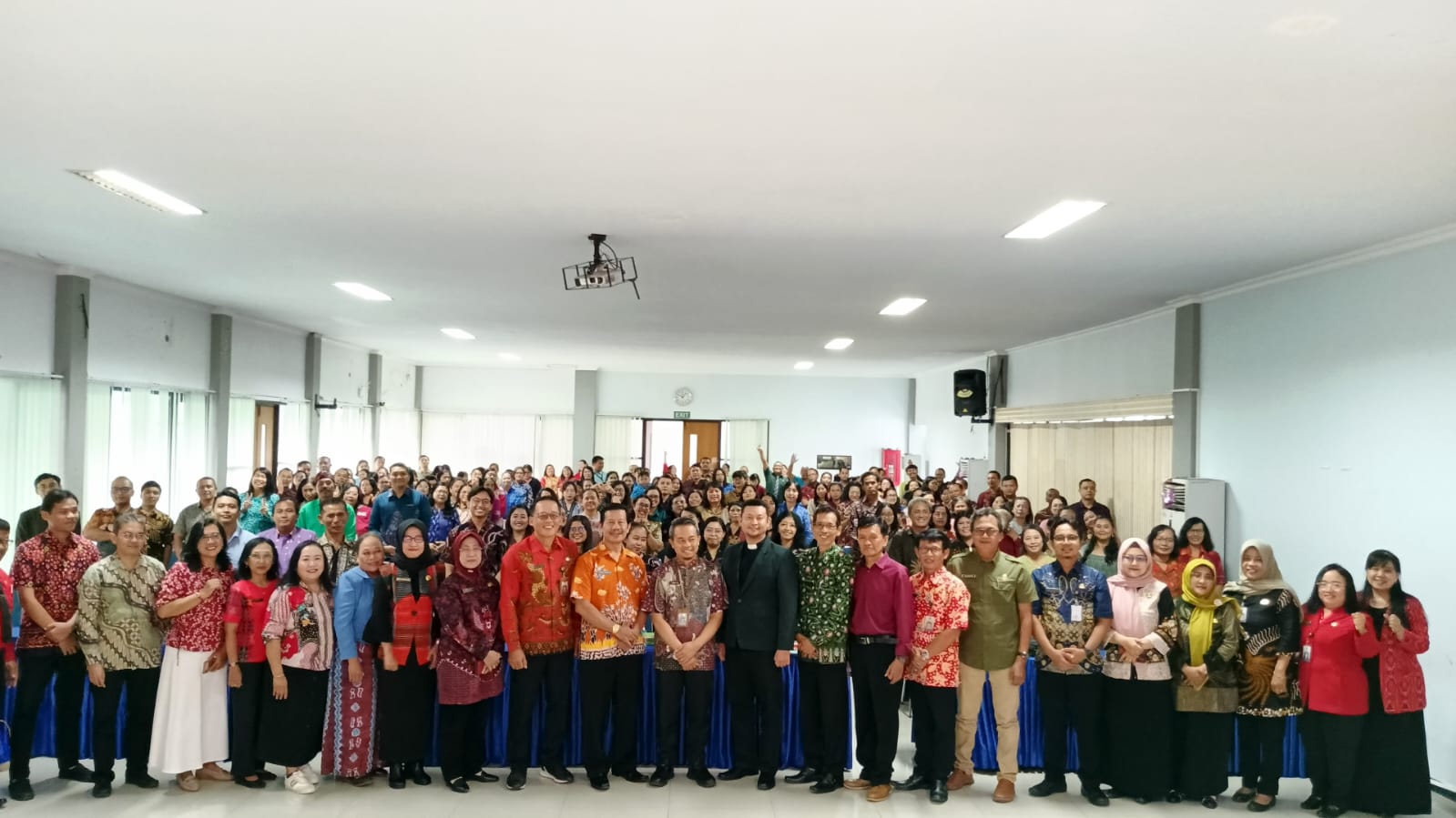 250 Tenaga Pendidik se-Kota Kediri Gelar Ibadah dan Perayaan Natal, Perkuat Spiritualitas Guru