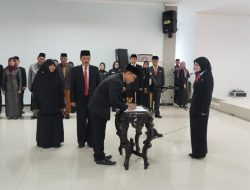 Disdik Kota Kediri Laksanakan Sertijab Empat Kepala SMP Negeri