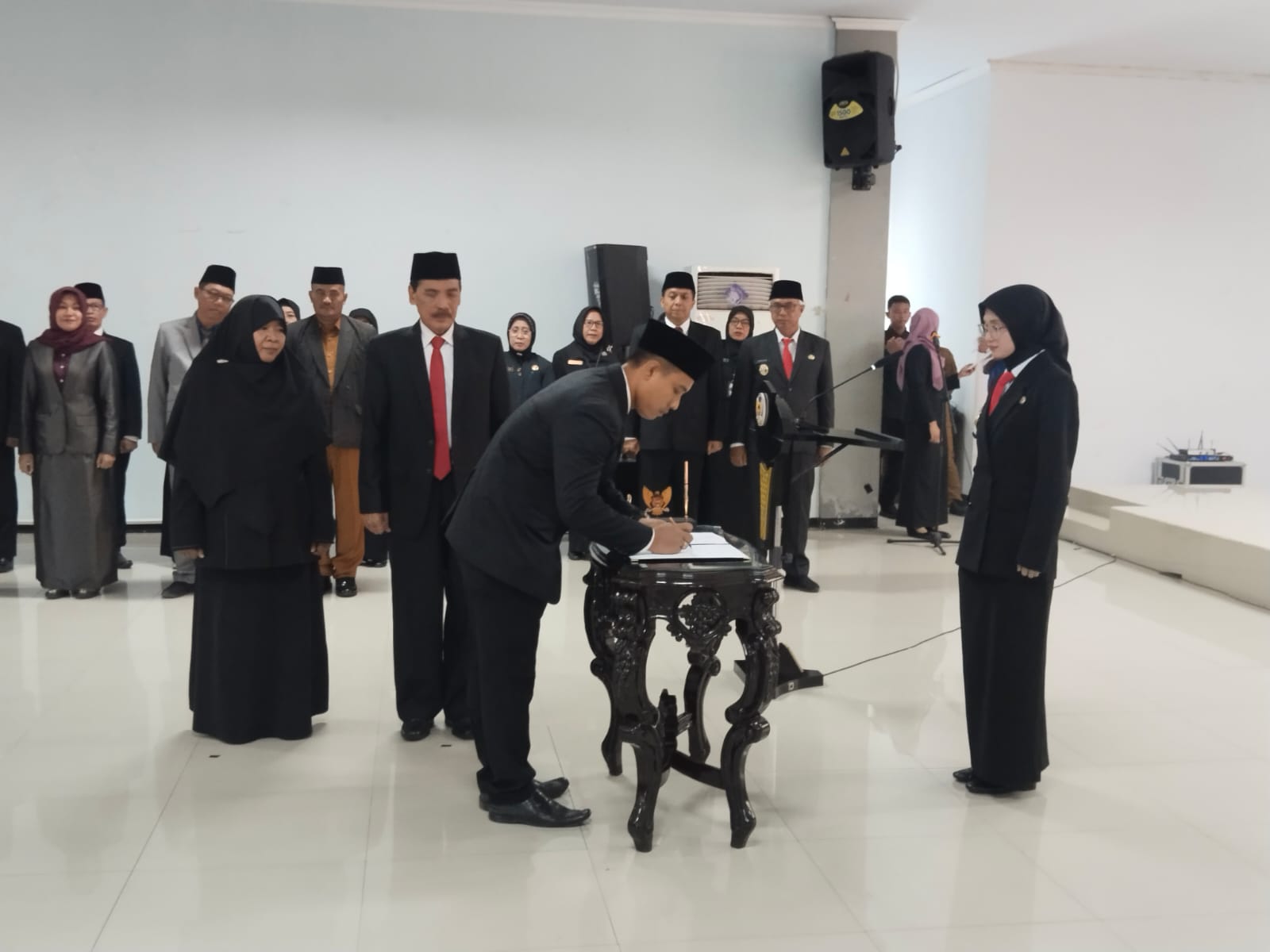 Disdik Kota Kediri Laksanakan Sertijab Empat Kepala SMP Negeri