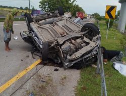 Diduga Sopir Mengantuk, Avanza Tabrak Truk Muatan Besi di Tol Jo-Mo, Dua Penumpang Meninggal