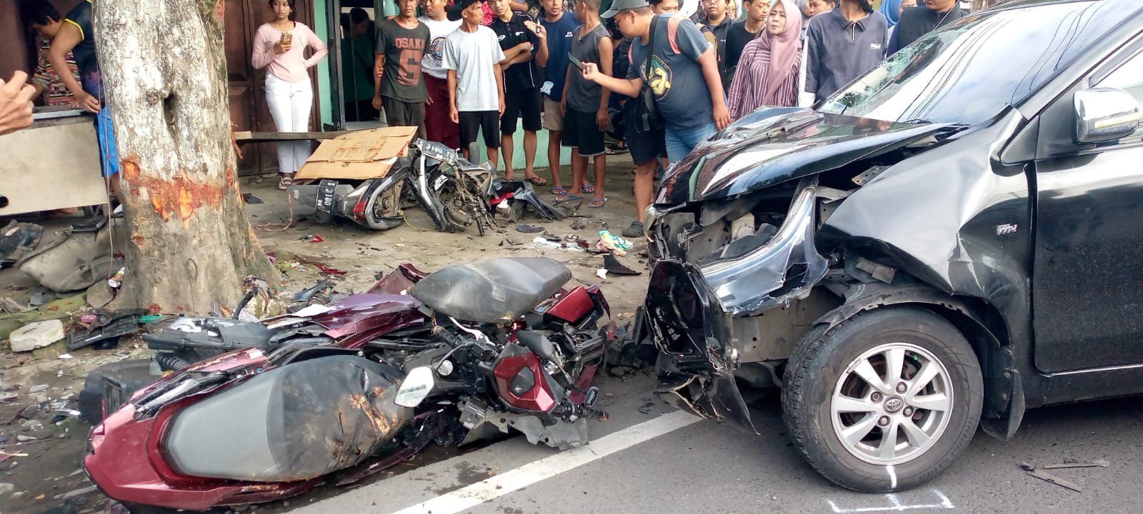 Polisi Rilis Data Korban Kecelakaan Beruntun di Jombang, Satu Tewas dan Enam Luka-luka