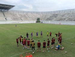 Hadapi Bali United, Pelatih Persik Kediri Tekankan Kewaspadaan Pemain