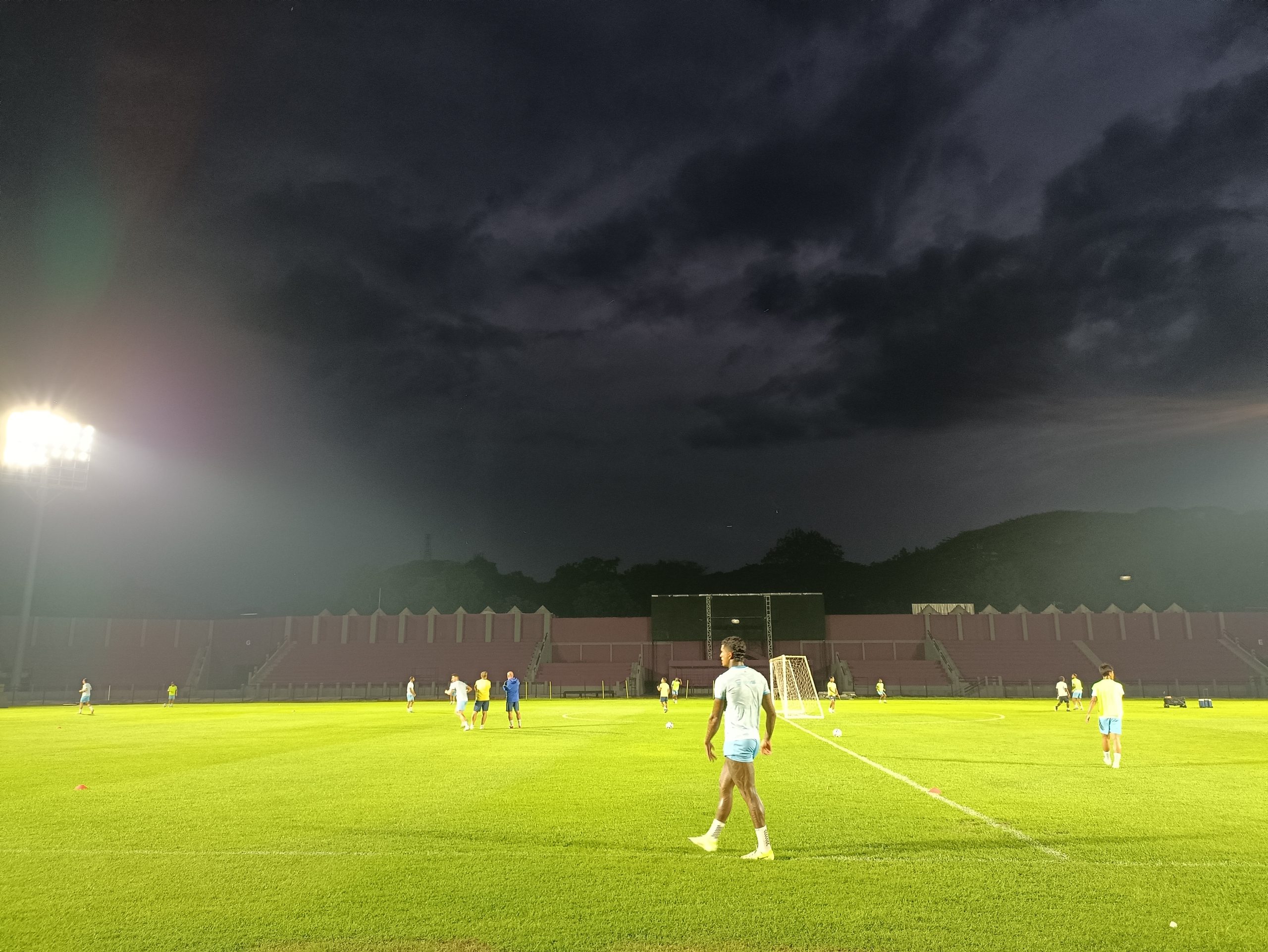 Persib Bandung Siap Pertahankan Rekor Positif Saat Bertandang ke Markas Persik Kediri