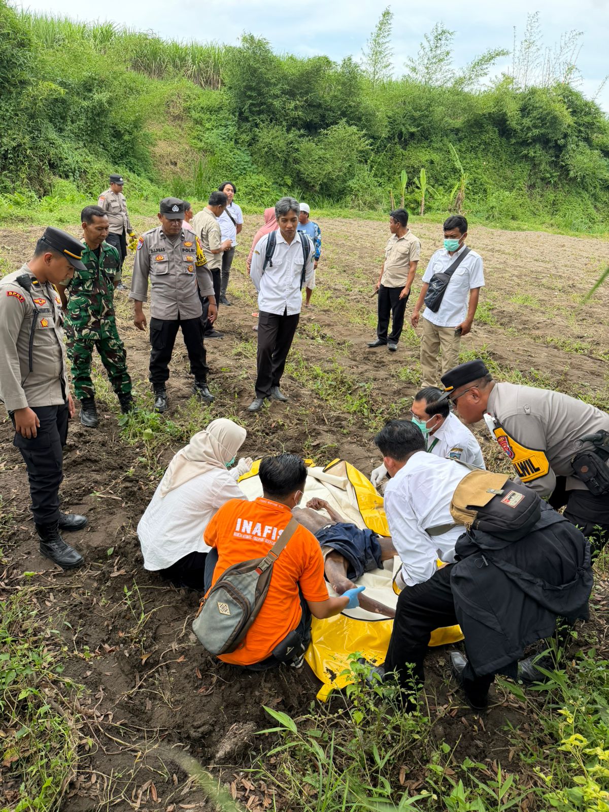 Warga Wates Temukan Jenazah Pria Terbaring di Saluran Irigasi Saat Bersihkan Sawah
