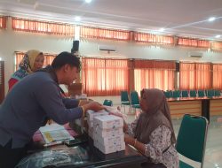 Ratusan Warga Tulungagung Alami Gangguan Penglihatan, 232 Penderita Hipermetropi Terima Kacamata Baca Gratis