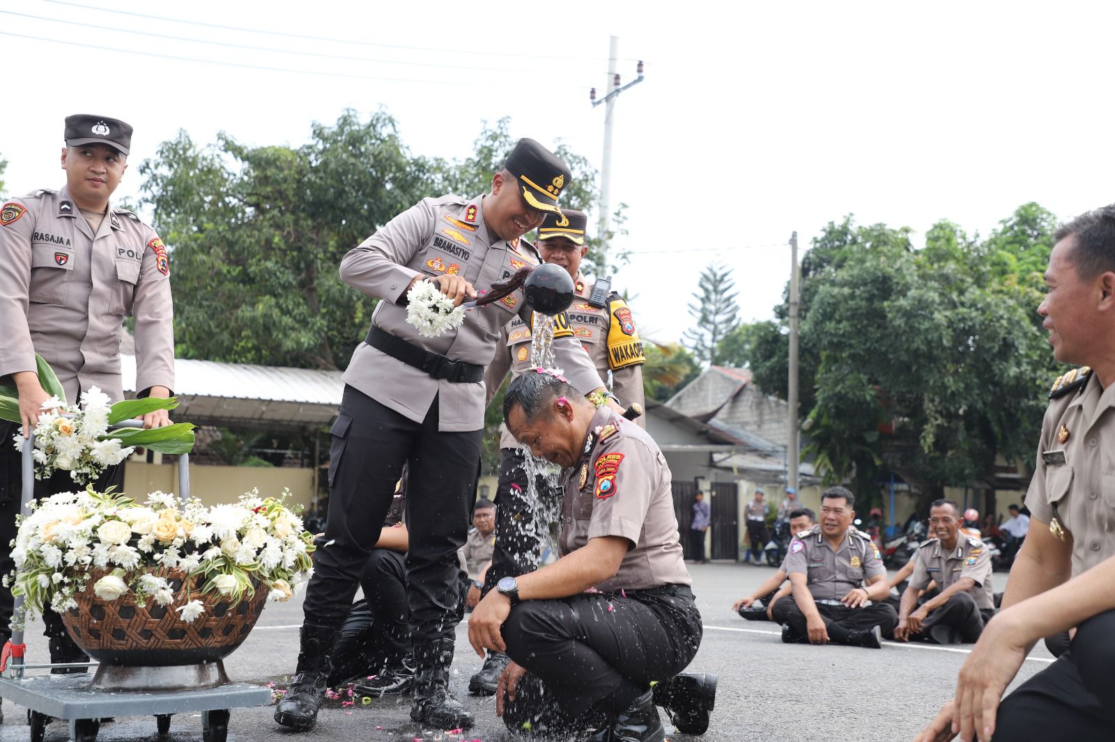 Puluhan Personel Polres Kediri Naik Pangkat, Total 99 Anggota Resmi Sandang Pangkat Baru