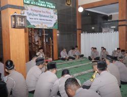 Peringati Isra Mikraj, Polres Blitar Gelar Pengajian untuk Perkuat Ketakwaan Personel