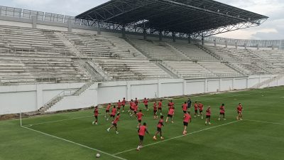 Jelang Derby Jatim, Pelatih Persik Soroti Kualitas Pemain Asing Arema FC