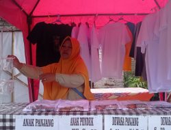 Kaos Bergambar Macan Putih Laris Manis, Pedagang Balongjeruk Raup Omzet Jutaan Rupiah