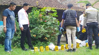 Polisi Amankan 23 Barang Bukti dalam Olah TKP Dugaan Pembunuhan Janda di Ponorogo