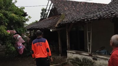 Angin Kencang Terjang Tulungagung di Penghujung Tahun 2025, 22 Rumah Warga Alami Kerusakan Ringan