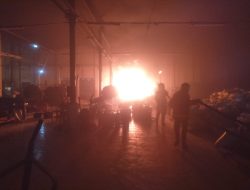 Pabrik Kacang Atom Panda di Kedungwaru Tulungagung Dilalap Api, Kerugian Ditaksir Rp25 Juta