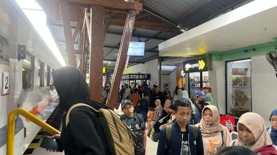 Jumlah Penumpang Kereta Api Naik Selama Nataru, KAI Ungkap Faktor Pendorongnya