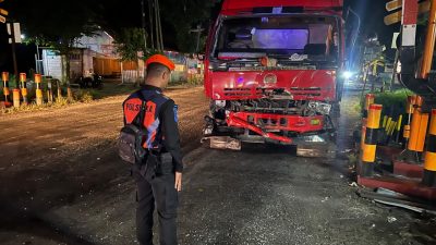 Kecelakaan Truk di Bagor–Nganjuk, Tiga KA dari Blitar Alami Keterlambatan Berjam-jam