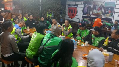 Kakorlantas Polri Dialog Santai dengan Ojol Batu, Dorong Peran Mitra Kamtibmas