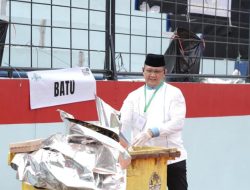 Usai Mujahadah Kubro, Insan Pendidikan Malang Raya Gelar Kurve Bersih Stadion Gajayana