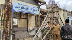 Kontraktor Tinggalkan Proyek, Pembangunan di SMPN 4 Batu Mangkrak