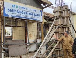 Kontraktor Tinggalkan Proyek, Pembangunan di SMPN 4 Batu Mangkrak