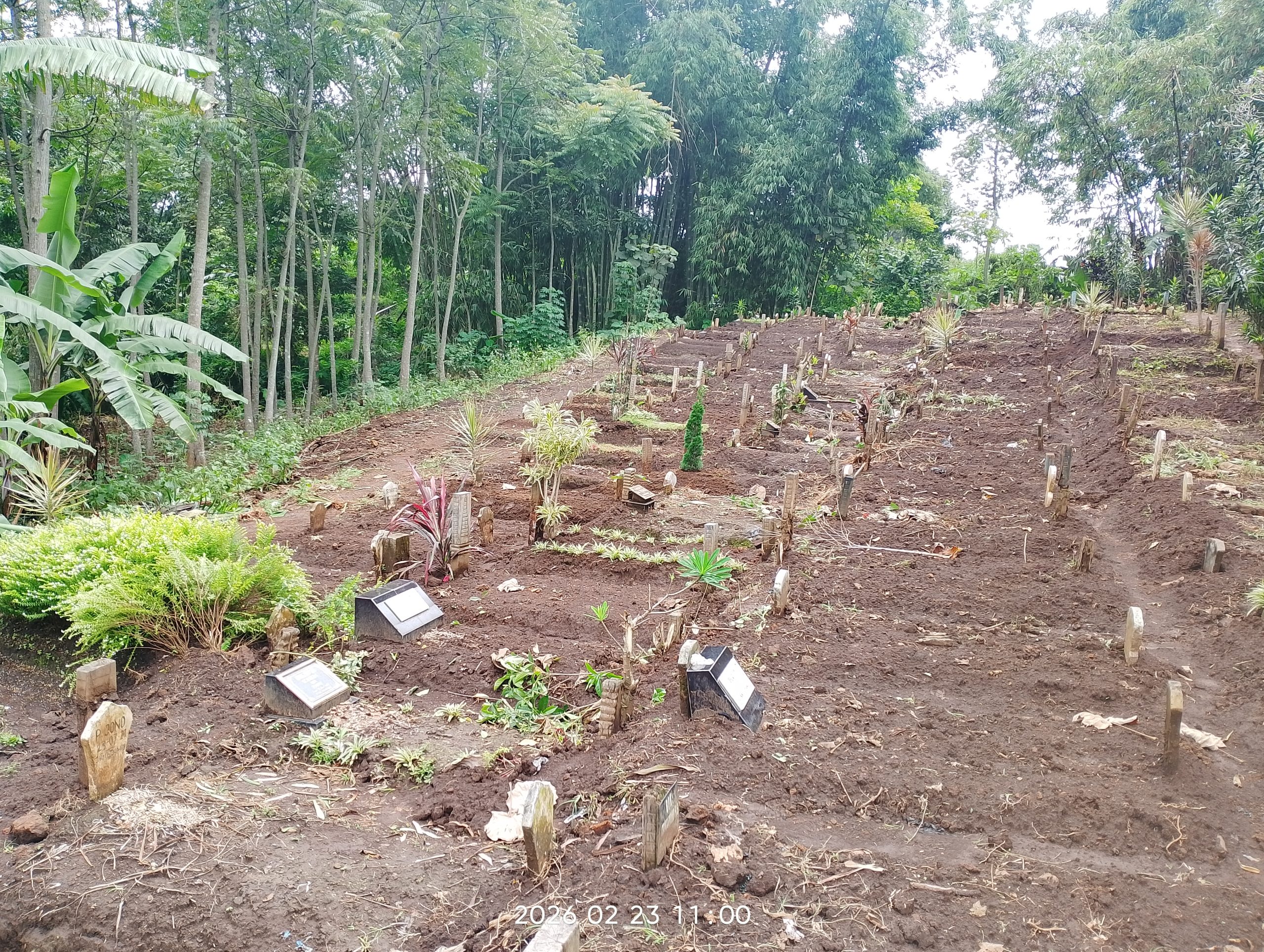 Sebanyak 20 Makam di TPU Cembo Giripurno Rusak, Dugaan Mengarah ke Juru Kunci
