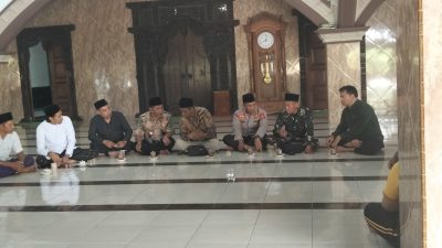 Serap Aspirasi Warga Melalui Salat Jumat, Legislator Golkar dan Tiga Pilar Perkuat Kolaborasi Pembangunan Kediri