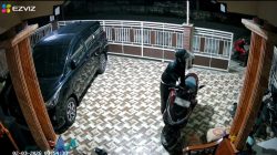Aksi Curanmor Terekam CCTV, Honda PCX Raib dari Teras Rumah di Maduran Lamongan