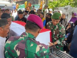Suasana Haru Iringi Pemakaman Praka Mar Dicky, Prajurit Lamongan Korban Longsor Cisarua