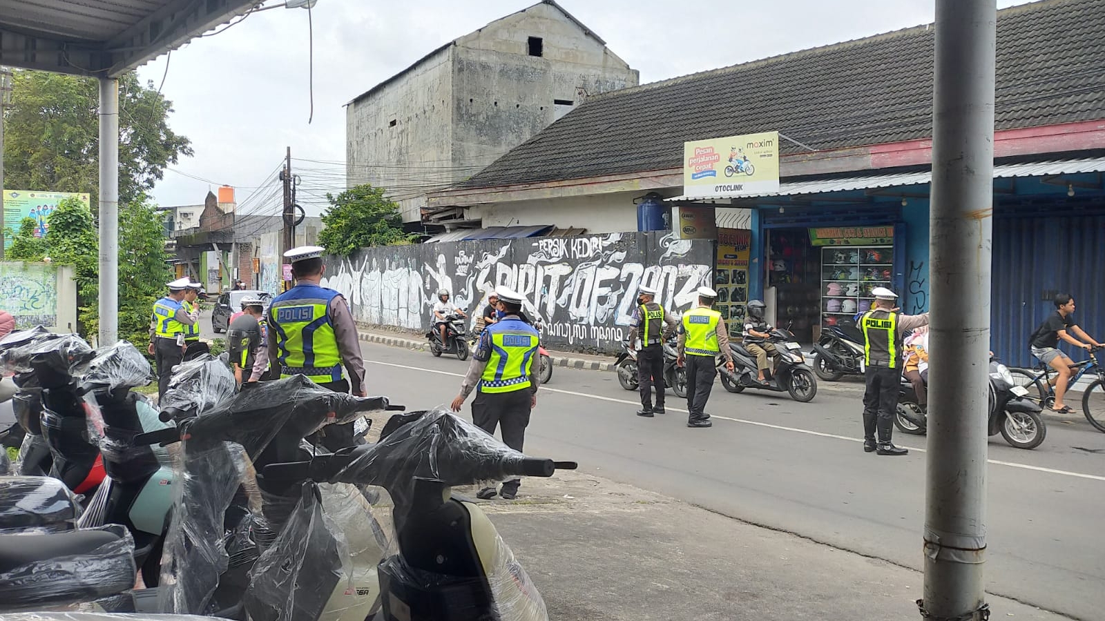 Operasi Keselamatan Semeru 2026, Pelanggaran Helm dan Terobos Lampu Merah Mendominasi di Kota Kediri