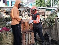 Selama 17 Tahun, Dedikasi Suroto Rawat Kebersihan Pasar Grosir Ngronggo